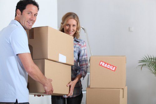 Local packing and boxes service for Camden businesses and households
